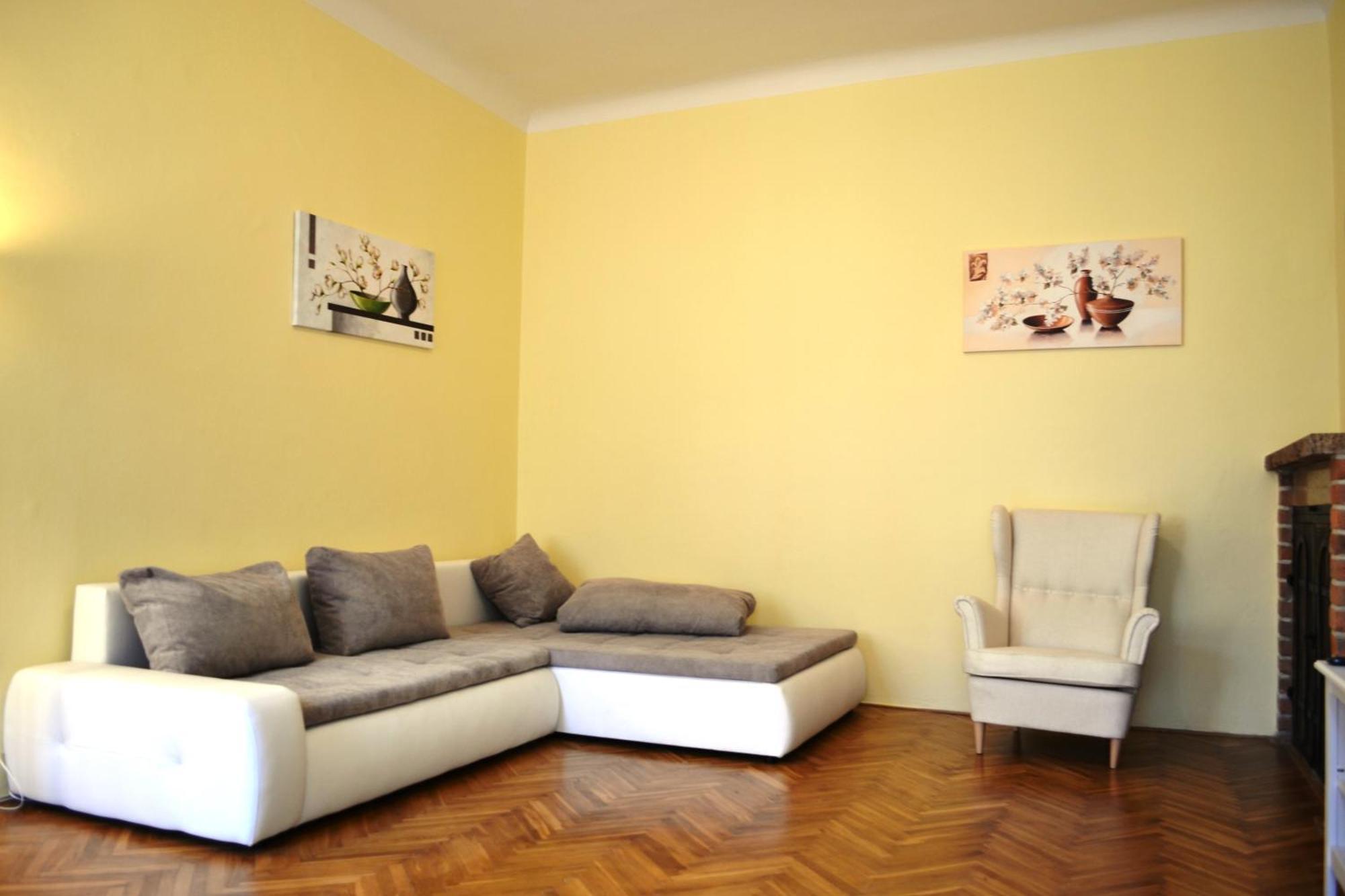 Sunflower 2Bdr Flat By Ruterra Praha Exteriér fotografie